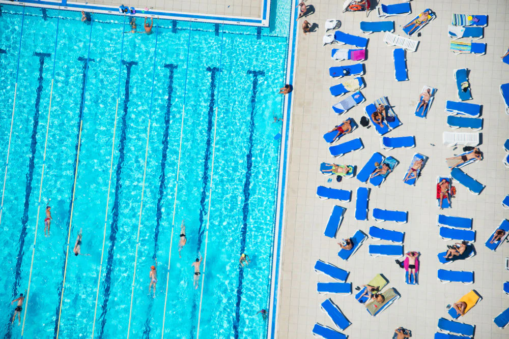 Barcelona Swimmers - Image 2