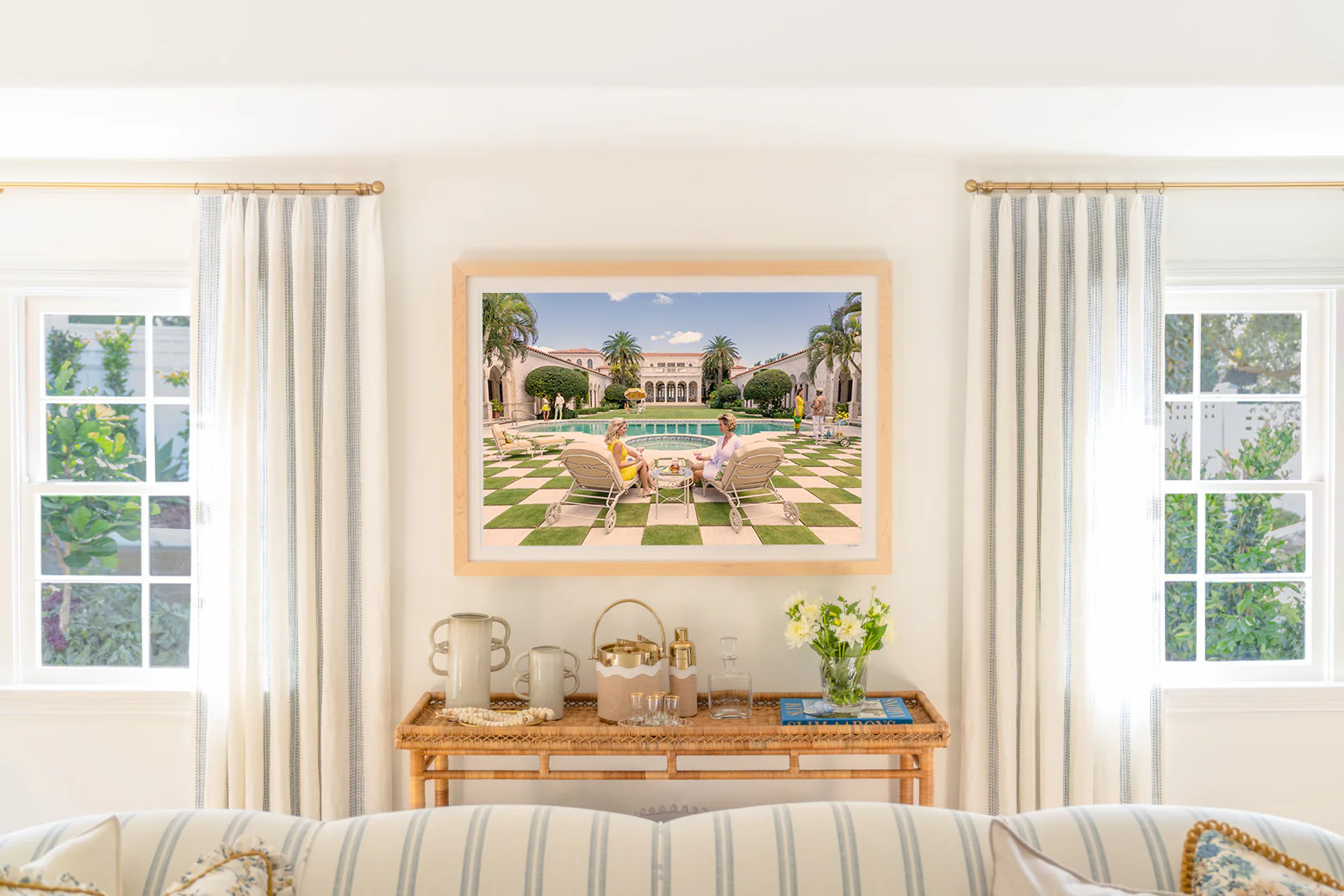 Poolside at La Follia, Palm Beach - Image 5